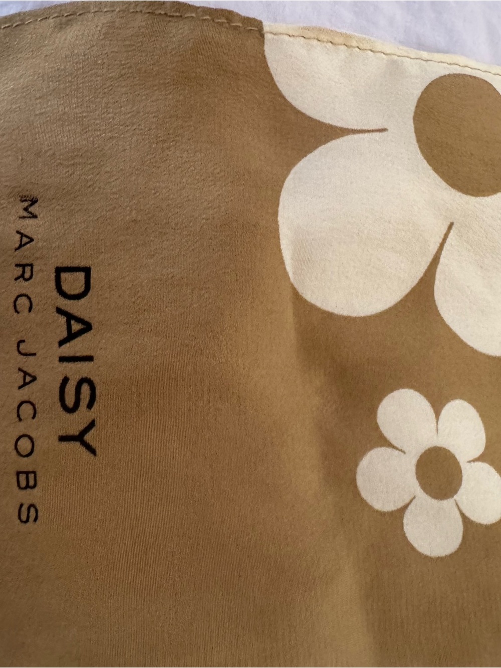 Silk DAISY by Marc Jacobs Floral Scarf in Beige & Cream